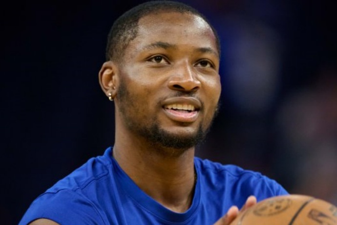 国王用蒙克+首轮报价库明加，勇士想要不受保护首轮签